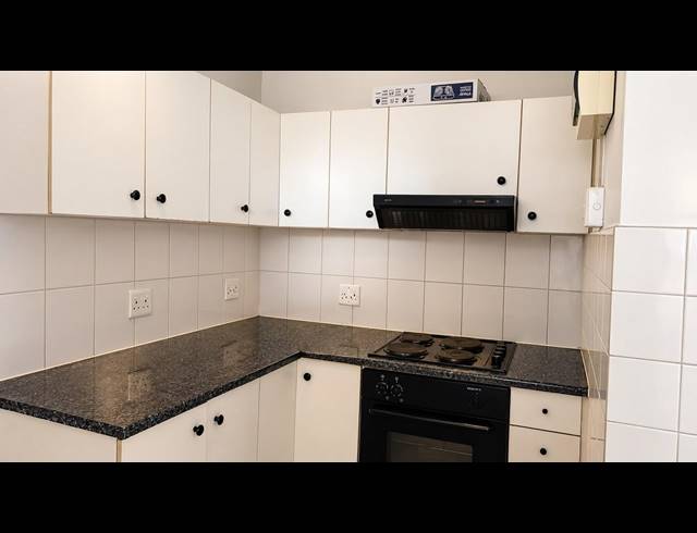 1 BEDROOM FLAT TO LET IN ESPLANADE